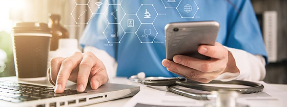 How HIPAA Impacts Email & Text Messaging: Communication Compliance for Healthcare Providers