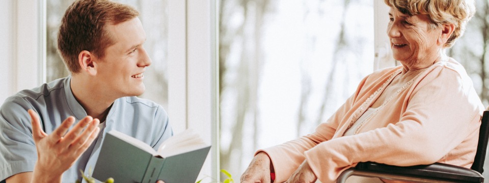 Intensive Skills Training for New Volunteer Managers: How to Utilize the Professional Volunteer